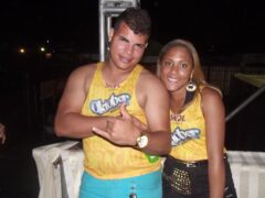 Oktober 10 Anos